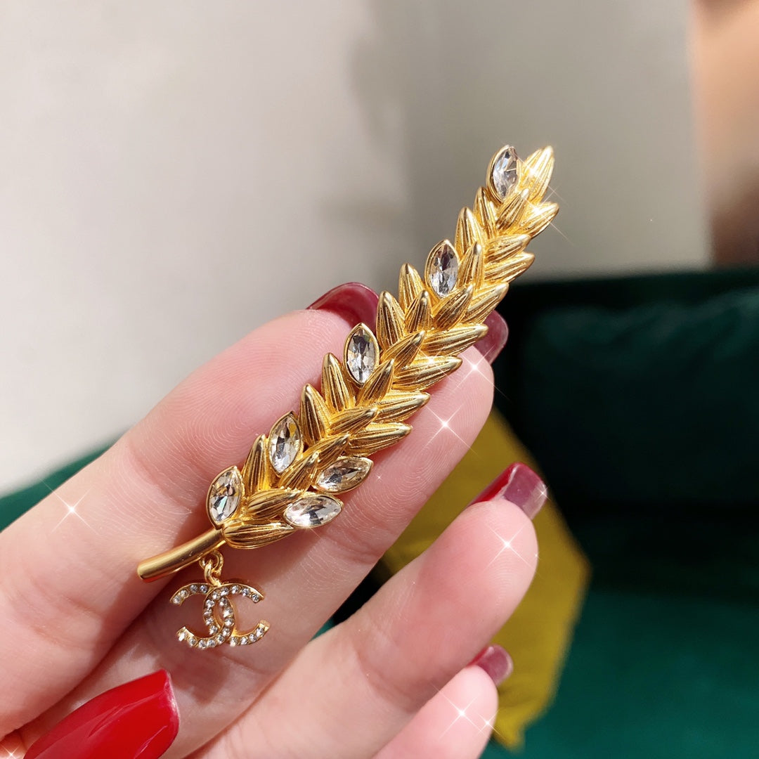 Fashion Golden Feather Inlay Brooch