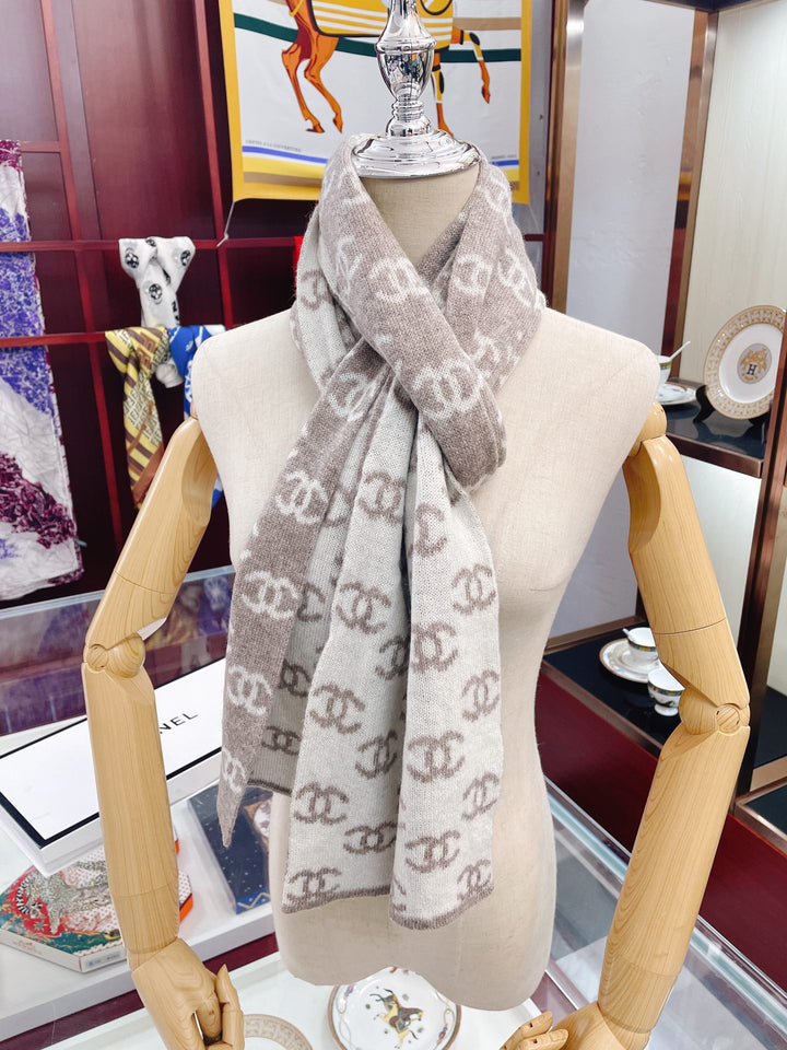 new CC cashmere knitted scarf