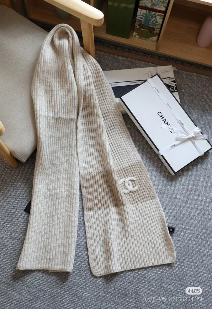 Fashion CC trimmed knitted wool scarf