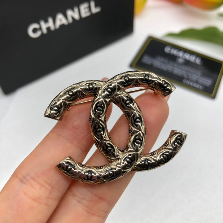 Fashion CC Letter Print Brooch