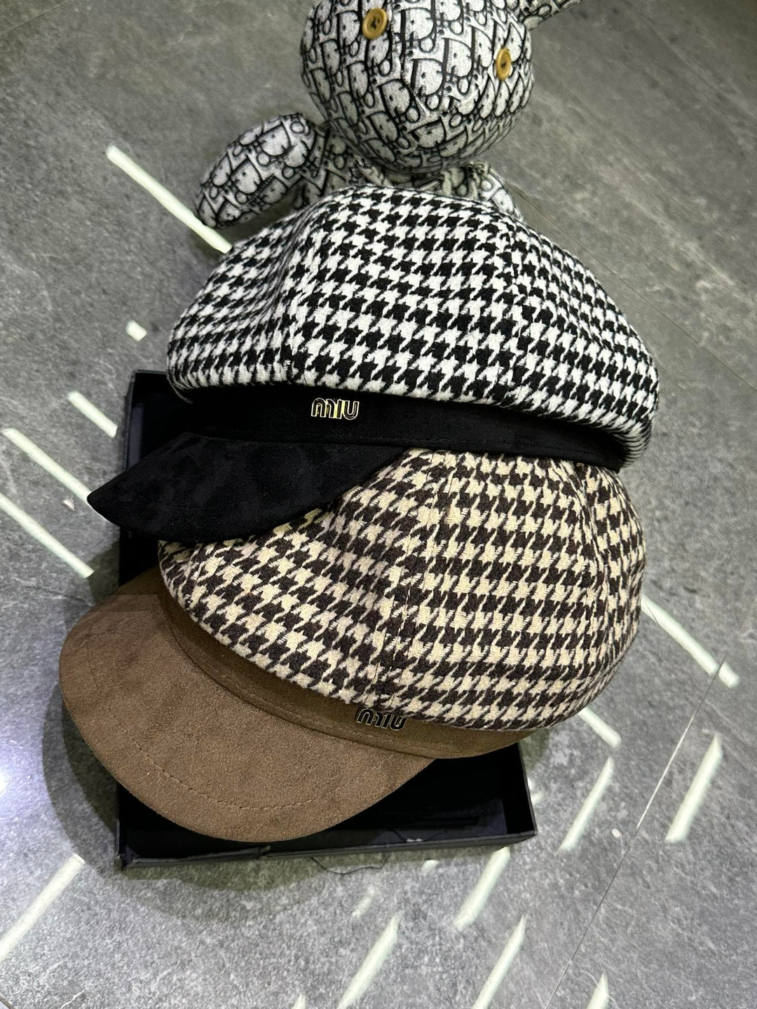 Fashion hot fall and winter octagonal hat