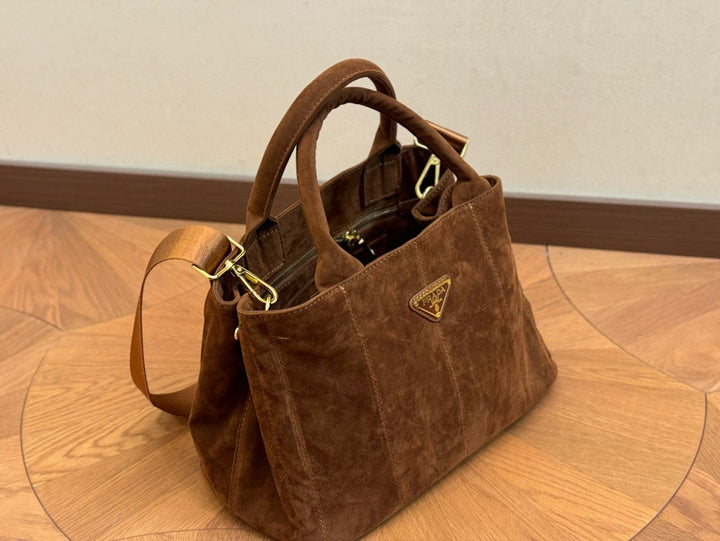 Fashion Triangle Gold Badge Tote Bag